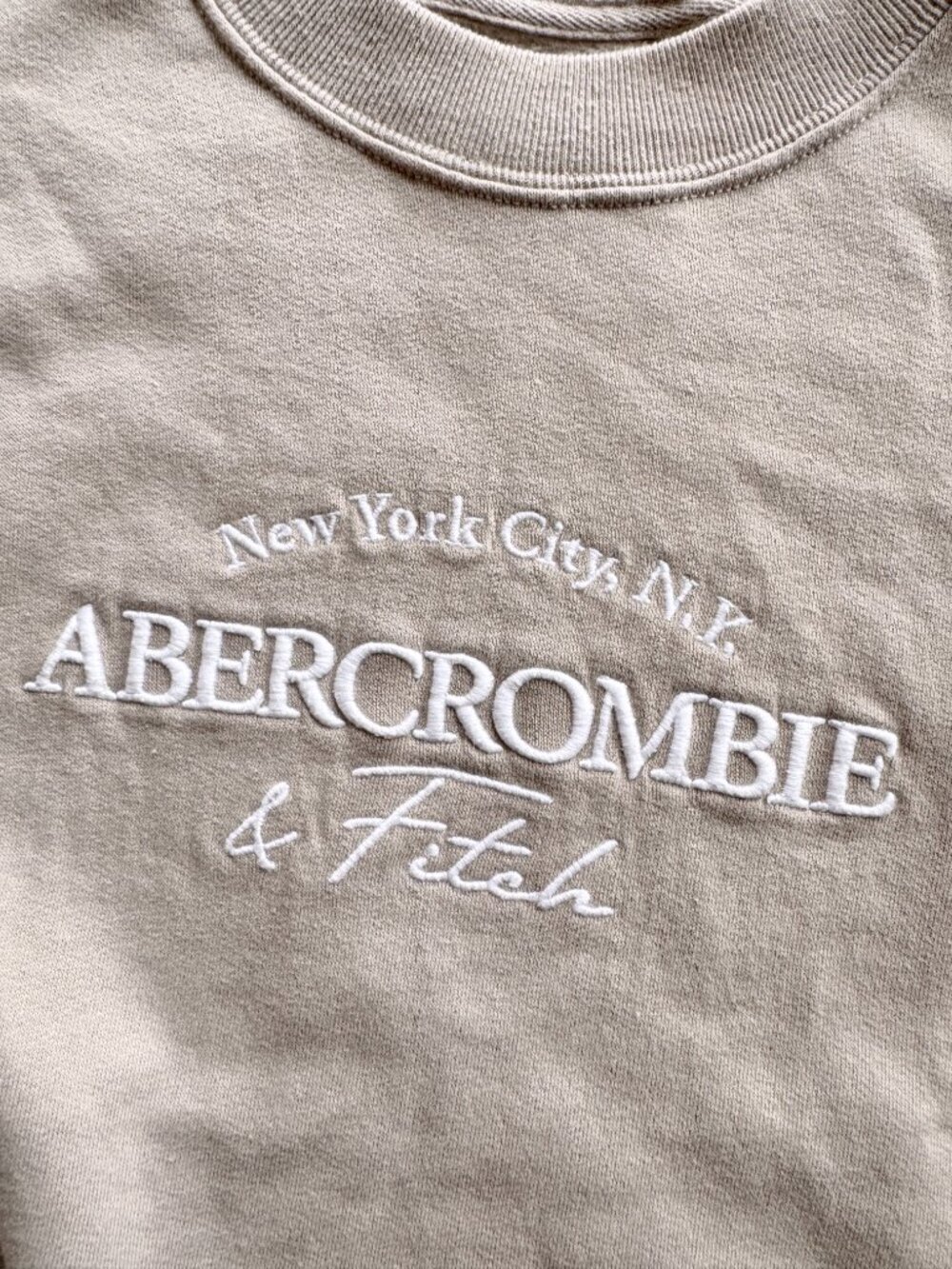 ABERCROMBIE & FITCH Taupe Cotton Fleece Embroidered Crew Sweatshirt, Size XS - Picture 9 of 14